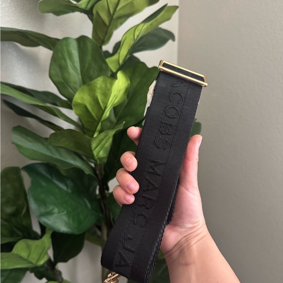 Marc Jacobs Black Embossed Strap - Picture 2 of 2
